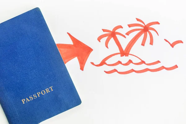 Niebieski Paszport Pomarańczowa Strzałka Wyspę Palmami — Zdjęcie stockowe