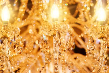 Güzel kristal avize, yakın çekim