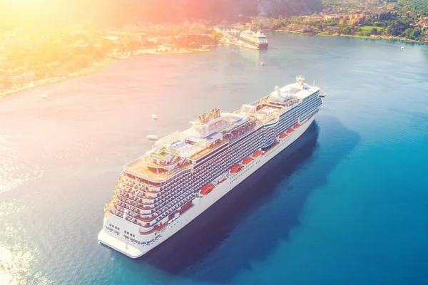 Bovenaanzicht Van Een Prachtige Cruise Liner Baai — Stockfoto