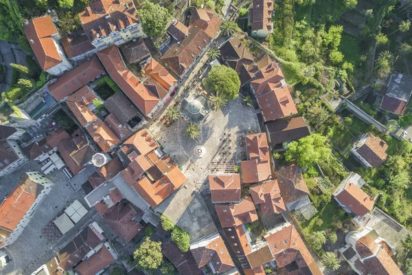 Bovenaanzicht Van Straten Van Stad Met Rode Daken Van Huizen — Stockfoto