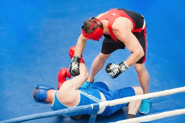 Two Boxers Red Blue Uniforms Fight Ring — Stock Photo, Image