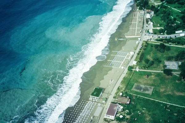 Playa Con Tumbonas Vista Superior Tonificado — Foto de Stock