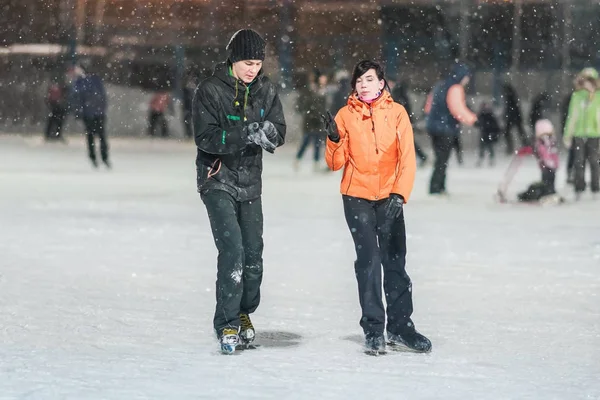 Kazan Russia January 2017 People Skating Rink Evening — Stock Photo, Image