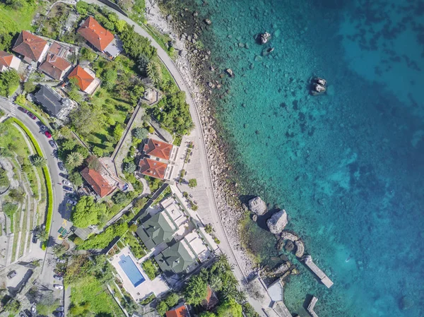 Vista Superior Casas Con Techos Rojos Cerca Del Mar — Foto de Stock