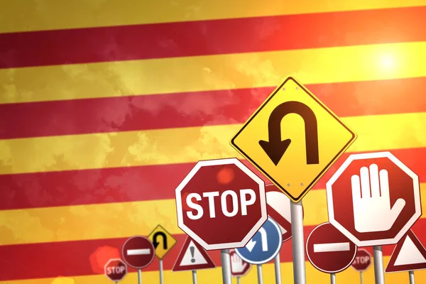 Sinal Paragem Estrada Num Fundo Bandeira Catalunha — Fotografia de Stock