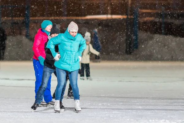 Kazan Russia January 2017 People Skating Rink Evening — Stock Photo, Image