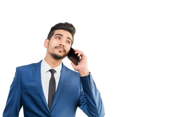 Joven Hombre Atractivo Traje Azul Hablando Por Teléfono Sobre Fondo —  Fotos de Stock