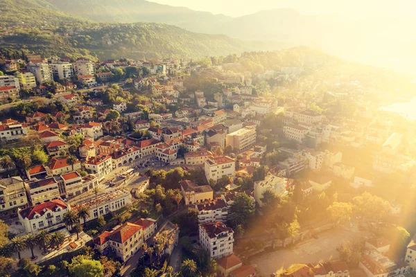 Vista Dall Alto Delle Strade Della Città Con Tetti Rossi — Foto Stock