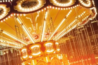 Karanlık atlıkarınca kızdırma