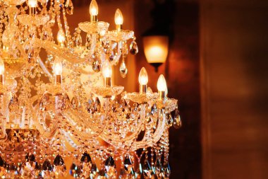 Güzel kristal avize, yakın çekim