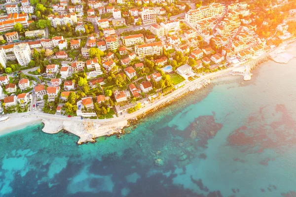 Uitzicht Vanaf Hoogte Naar Populaire Europese Vakantieoord Het Zonlicht — Stockfoto
