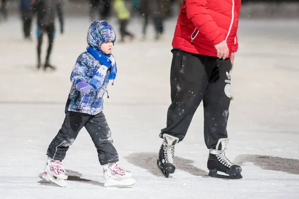 Kazan Russia January 2017 Child Skating Rink Evening — Stock Photo, Image