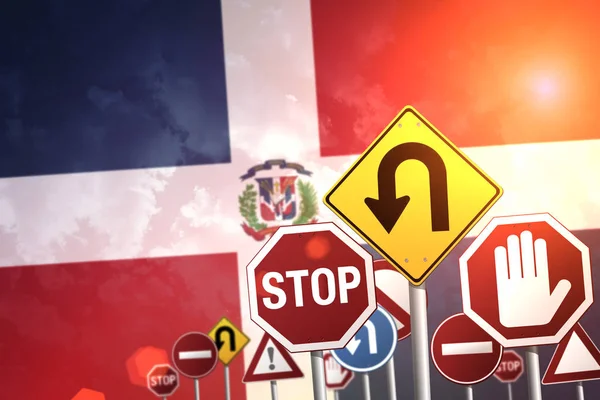 Дорожные Знаки Фоне Флага Доминиканы — стоковое фото