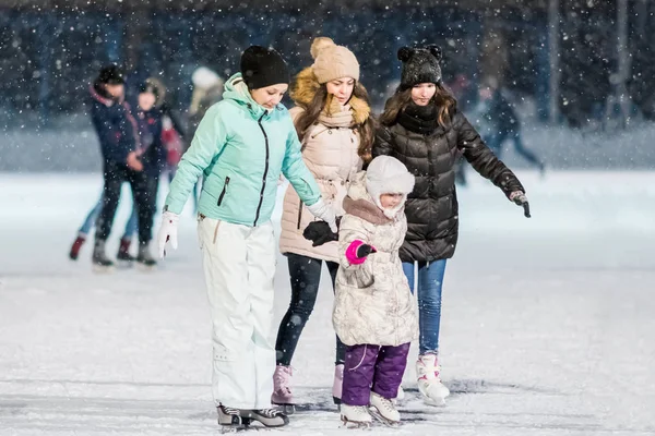 Kazan Russia January 2017 People Skating Rink Evening — Stock Photo, Image