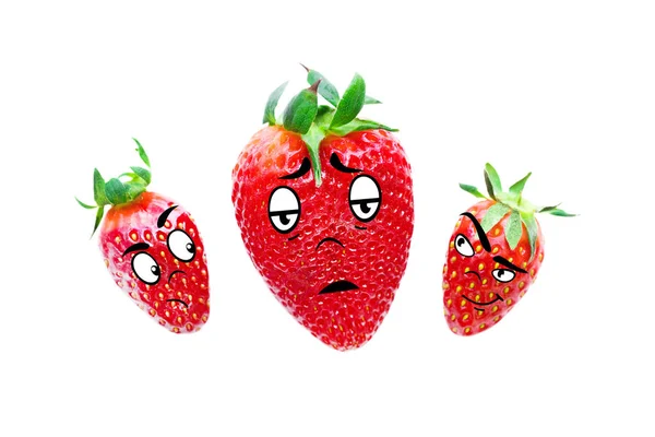 成熟的红色草莓 在白色背景上的脸上的情绪 — 图库照片