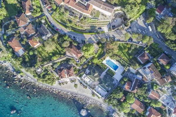 Vista Dall Alto Delle Case Con Tetti Rossi Vicino Mare — Foto Stock