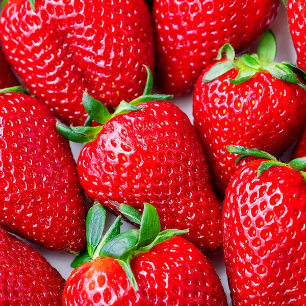 成熟的红草莓背景 — 图库照片