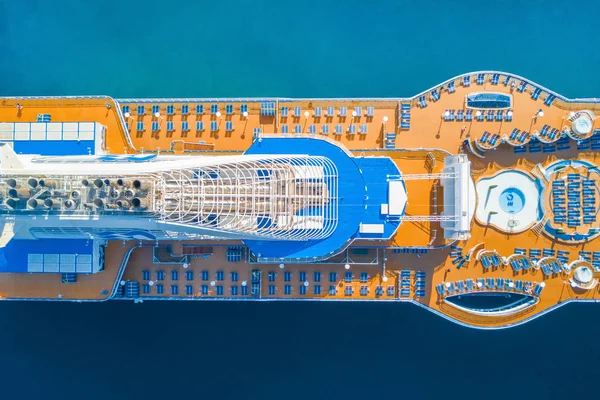 Top View Cruise Ship Sunbeds — Stock Photo, Image