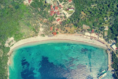 Üst görüntülemek eski tatil beldesi ve plaj