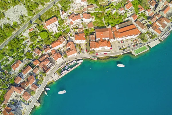 Top View Beautiful City Red Roofs Sea — Stock Photo, Image