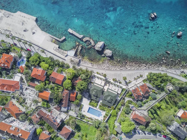 Vista Dall Alto Delle Case Con Tetti Rossi Vicino Mare — Foto Stock