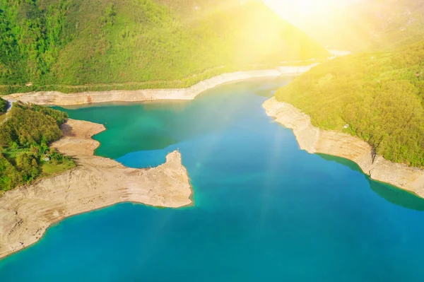 Lago Montagna Alla Luce Del Sole — Foto Stock