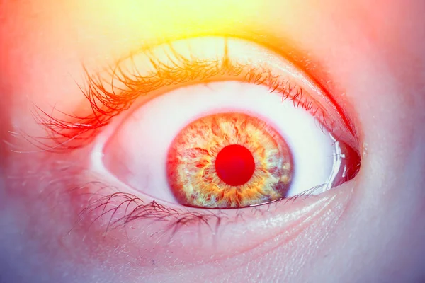 Extended Human Eye Sunlight — Stock Photo, Image