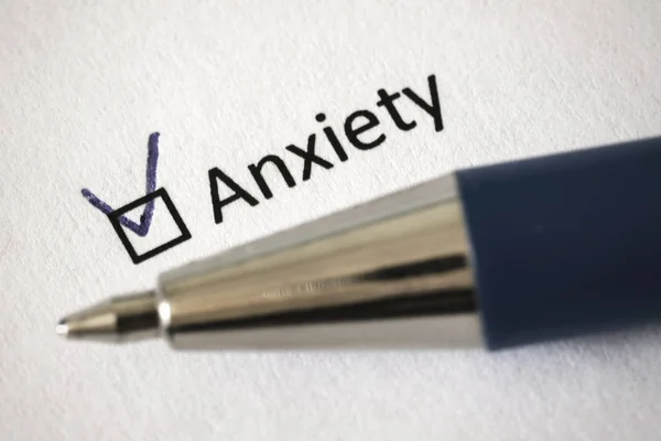 Questionário Caneta Azul Inscrição Anxiety Com Marca Verificação Livro Branco — Fotografia de Stock