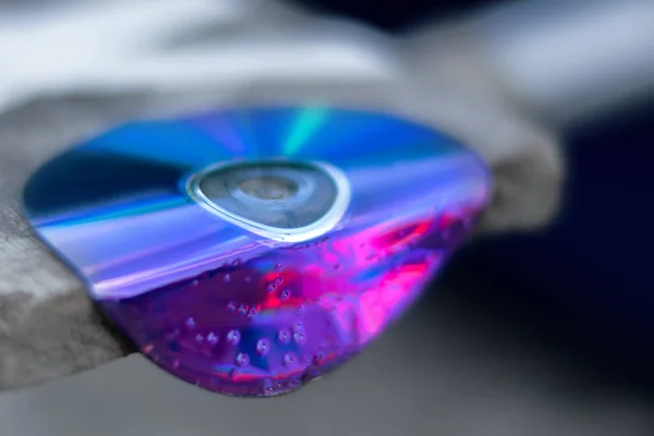 Hasarlı Veriler Erimiş Deforme Optik Disk Dvd — Stok fotoğraf