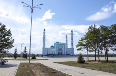 Mimarlık ve şehir anıtlar. Kazakhstan.Karaganda Cumhuriyeti şehir.
