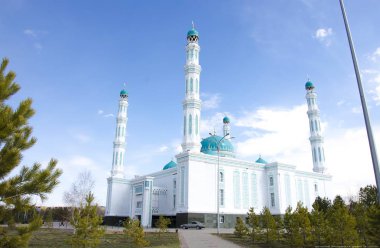 Mimarlık ve şehir anıtlar. Kazakhstan.Karaganda Cumhuriyeti şehir.