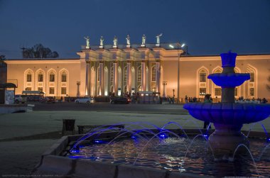 Mimarlık ve şehir anıtlar. Kazakhstan.Karaganda Cumhuriyeti şehir.