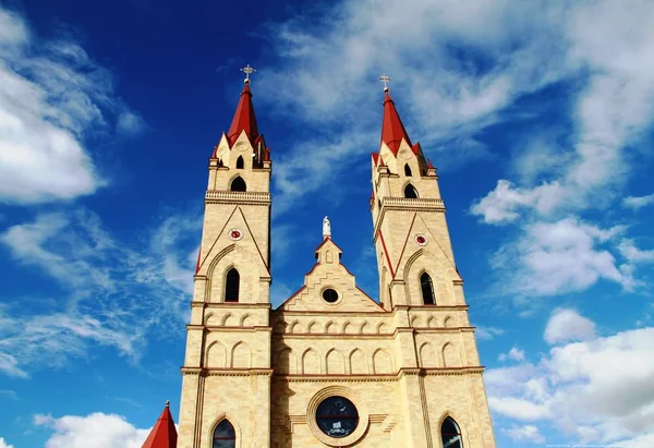 Arquitectura Monumentos Ciudad República Kazajstán Karaganda Ciudad Fotos de stock libres de derechos