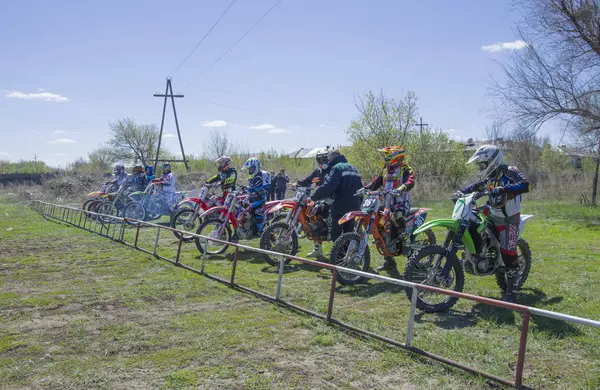 Διαγωνισμός Motocross Στην Novodolynka 2017 Χρόνια Πόλη Της Καραγάνδας Καζακστάν — Φωτογραφία Αρχείου