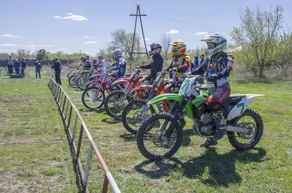 Διαγωνισμός Motocross Στην Novodolynka 2017 Χρόνια Πόλη Της Καραγάνδας Καζακστάν — Φωτογραφία Αρχείου