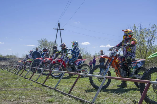 Διαγωνισμός Motocross Στην Novodolynka 2017 Χρόνια Πόλη Της Καραγάνδας Καζακστάν — Φωτογραφία Αρχείου