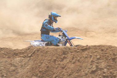 Temirtau 'daki motokros müsabakaları 26.08.2017 yılındaydı. Karaganda. Kazakistan.