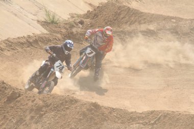 Temirtau 'daki motokros müsabakaları 26.08.2017 yılındaydı. Karaganda. Kazakistan.