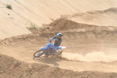 Temirtau 'daki motokros müsabakaları 26.08.2017 yılındaydı. Karaganda. Kazakistan.