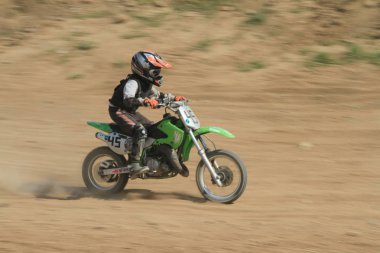 Temirtau 'daki motokros müsabakaları 26.08.2017 yılındaydı. Karaganda. Kazakistan.
