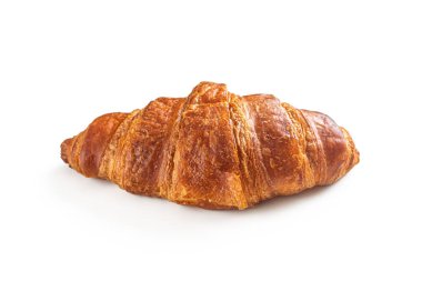 Fırından taze Fransız kruvasanı, kıtır kıtır, kızarmış ekmek, puf böreğinden yapılmış, beyaz bir arka planda izole edilmiş.