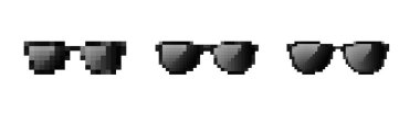 Pikselleştirilmiş mozaik tarzda üç klasik siyah güneş gözlüğü, retro oyun tasarım elementleri için mükemmel..