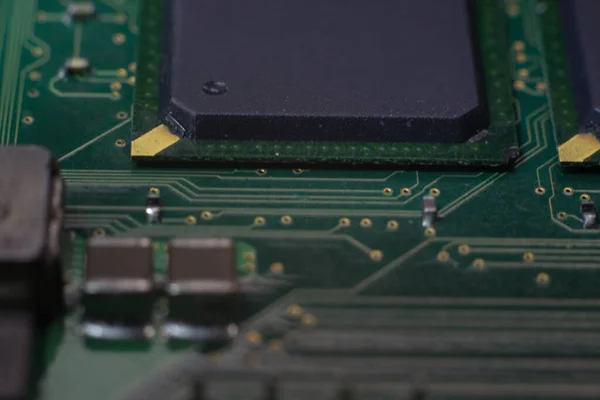 インストールSmd電子部品とプリント回路基板のマクロ写真 — ストック写真