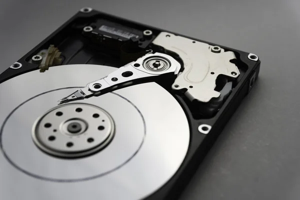 Tutup perangkat keras mekanisme internal hard disk. — Stok Foto