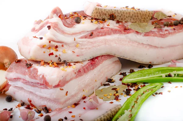 Carne Fresca Barriga Porco Com Temperos Preparação Para Salgar Fundo — Fotografia de Stock