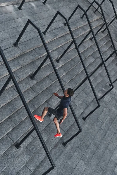 Full Length Man Sports Clothing Running Stairs Street — Stock Photo, Image