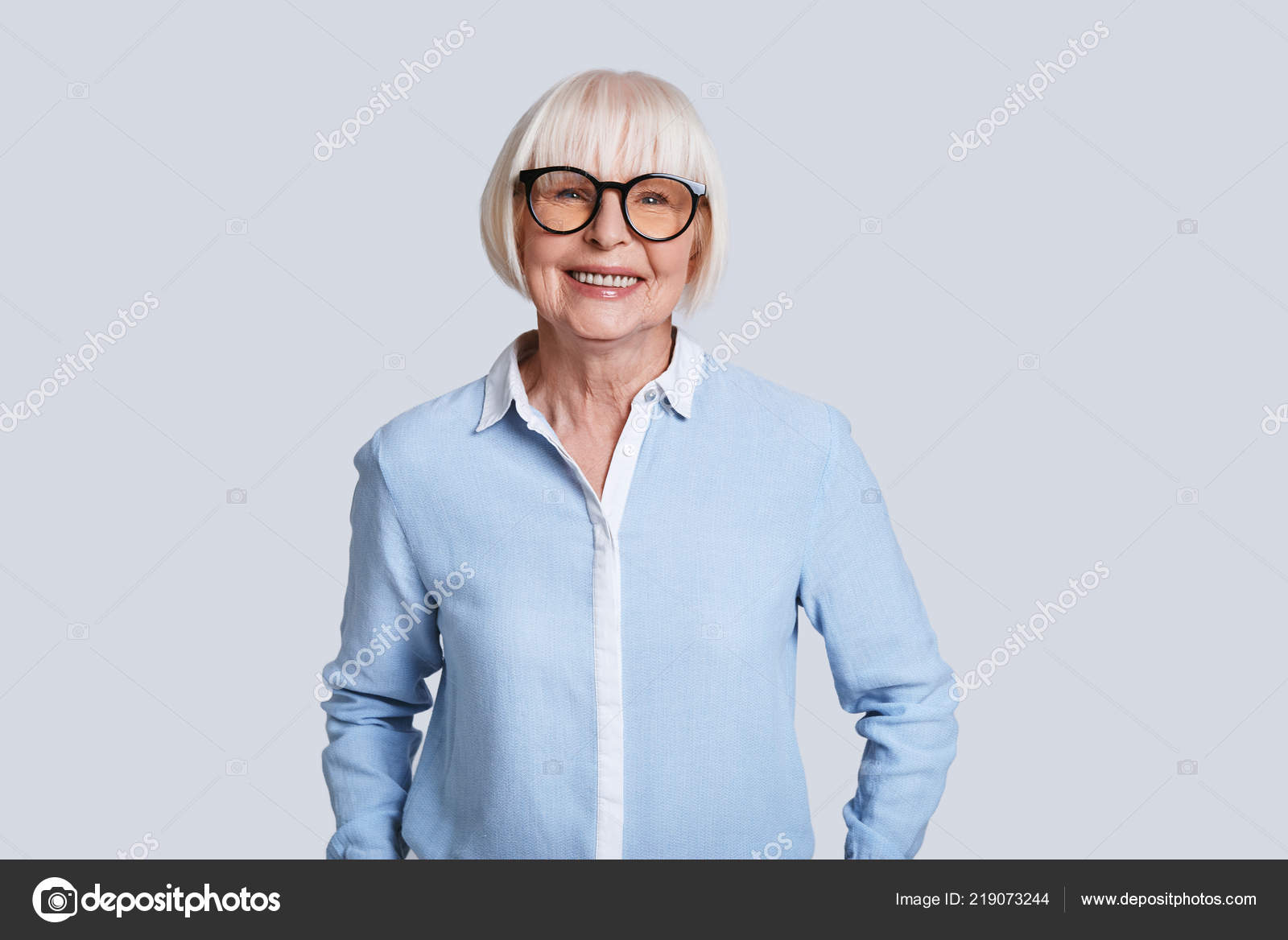 Short Gray Hairstyles With Glasses Aged Stylish Woman Short Grey