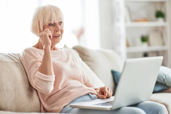 Aged Caucasian Woman Sitting Sofa Home Holding Laptop Knees Having — Stock Photo, Image