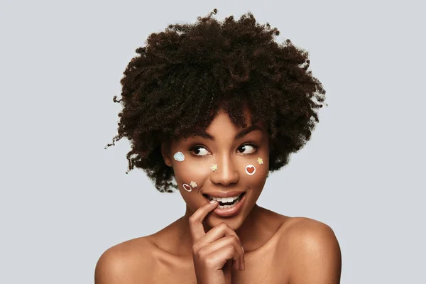 Attractive Young African Woman Looking Away Face Creative Painted Shapes — Stock Photo, Image