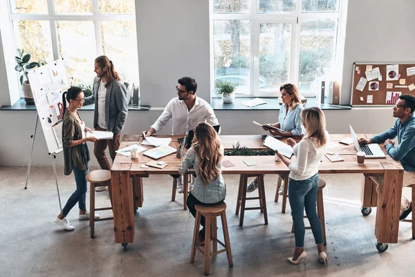 Business Colleagues Brainstorming Modern Office Wooden Table — Stock Photo, Image